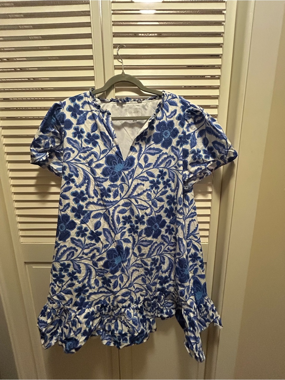 Sugarlips Blue & White Floral Ruffle-Hem Dress